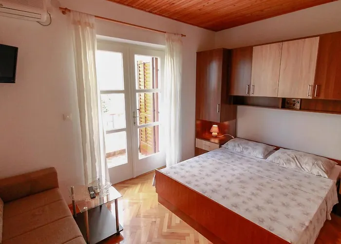 Sevelj Apartment *